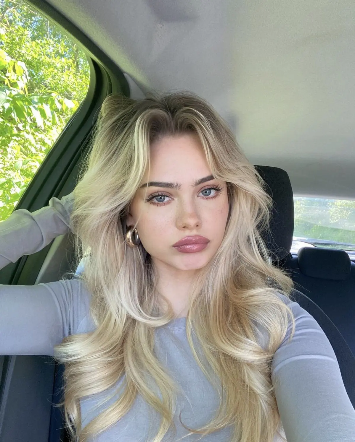 15 Blonde Highlight Ideas for All Face Shapes